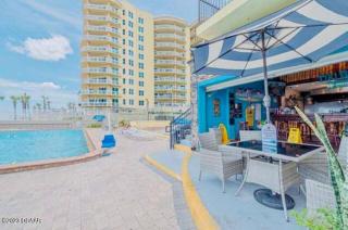 3 Oceanview Studios connecting w/pool, tiki bar - Daytona Beach - 7