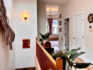 private spacious apartment with 2 bedrooms 2 bathroomss and a deck - New York - 7