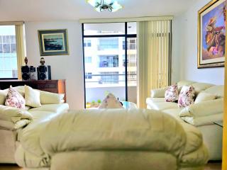 E Malecon Balta Queen Bed Larcomar Zone 3B 501 - Lima - 1