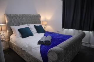 Luxe Lounge 2 - Coventry - 9