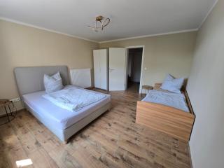 Helle, gemütliche Gästewohnung im Haus Zur Wartburg - Riesa - 5