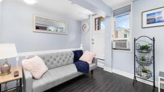 Stylish Ottawa Getaway for 6 - Ottawa - 9