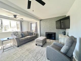 Ocean Eyes half mile to Beach Pet friendly AC - - 0