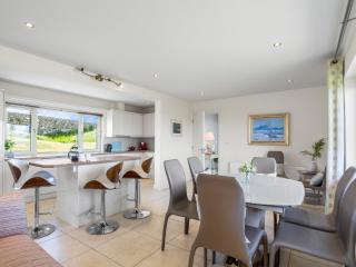 Mannin Bay Beach House - Ballyconneely - 1
