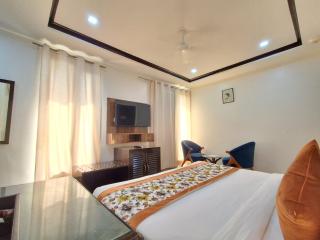 Hotel Veer Palace Safdarjung Near Bhikaji Cama Place - Neu-Delhi - 1