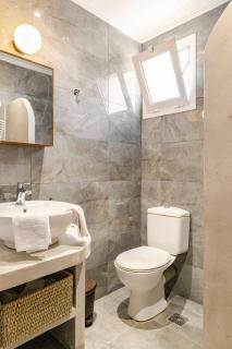 Theros Lux Apts. - Plános - 5
