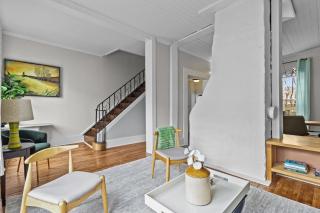 Stay On Bond 2bd 1bth Queen Beds Deck Vws - St. John's - 1
