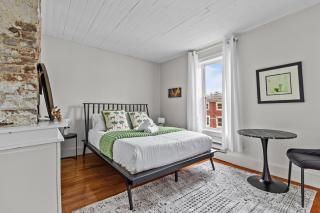 Stay On Bond 2bd 1bth Queen Beds Deck Vws - St. John's - 9