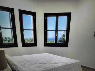 Villa in indonesia with pool - - 5