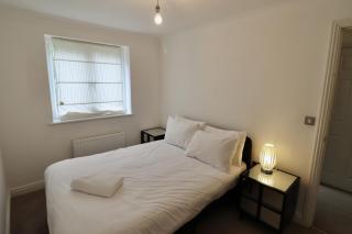 Ascot Four Bedroom House With Garden - Ascot - 3