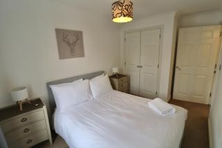 Ascot Four Bedroom House With Garden - Ascot - 4