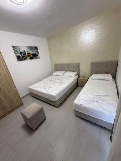 House Xhipi - Sarandë - 3