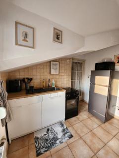 Petite maison atypique à 20min du Futuroscope, avec terrasse - Saint-Benoît - 2