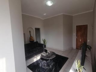 Modern 2 Bedroom in Upper Houghton, Near Wits, UJ - Joanesburgo - 7