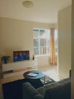 Modern 2 Bedroom in Upper Houghton, Near Wits, UJ - Joanesburgo - 3
