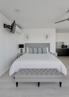 Self contained guest house family friendly - sleeps 4 - Gold Coast - 0