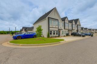 5 Mi to Auburn University Sleek Townhome with Patio - Opelika - 8