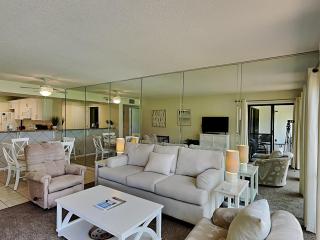 Edgewater Villa #703 - 6