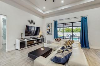 This Way to Paradise - Cape Coral - 8