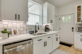 Family Home Near Schlitterbahn Updated, Big Yard! - New Braunfels - 3