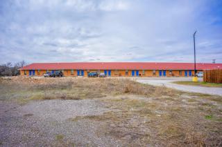 Executive Inn By OYO Mineral Wells US-180 - Mineral Wells - 2