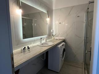 Aelia Cycladιa Paros - - 7