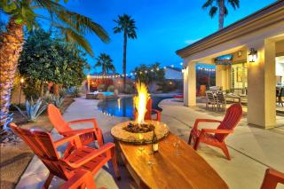 NEW Luxury All-Inclusive Estate - Walk to Coachella, Stagecoach Festivals, Heated Pool, Spa, Games - Indio - 5