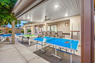 NEW Luxury All-Inclusive Estate - Walk to Coachella, Stagecoach Festivals, Heated Pool, Spa, Games - Indio - 4