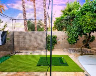 NEW Luxury All-Inclusive Estate - Walk to Coachella, Stagecoach Festivals, Heated Pool, Spa, Games - Indio - 6