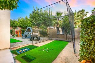 NEW Luxury All-Inclusive Estate - Walk to Coachella, Stagecoach Festivals, Heated Pool, Spa, Games - Indio - 3