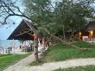 The Rocks Beach Bungalows - Kilindoni - 6