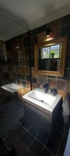 Stella's Place - Johannesburg - 6