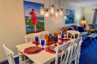 Fun Canvas and Cove Condo - Hollister - 8