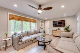 Game Room and Deck Family Home in Tobyhanna! - 7