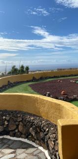Large Heated Pool, Hot Tub, Bar, Games Room, Gym, 2 Caves, New Outdoor Kitchen - 3