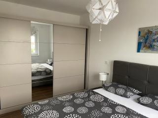 Dream Apartment VG - Free Transport From Airport - Velika Gorica - 5