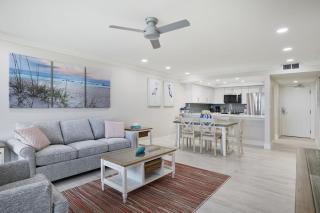 Sundial A208- Stunning Beachfront Residence at Sundial Sanibel - Sanibel - 9