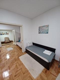 Spacious Apartment 2 minutes from Omonoia Metro - Atene - 8