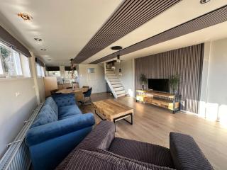 Cozy Guesthouse 15 min Amsterdam Haarlem Zandvoort - Zwanenburg - 0