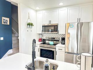 Disney Magic: Harry Potter & Mickey Townhome - 7