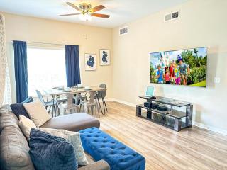 Disney Magic: Harry Potter & Mickey Townhome - 8