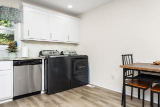 Spacious Family Getaway in the Foothills - Travelers Rest - 8