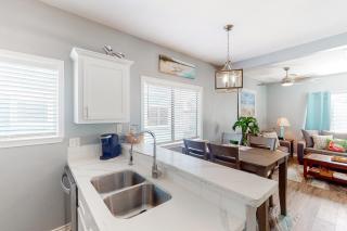Leeward Isles 305 - Corpus Christi - 1