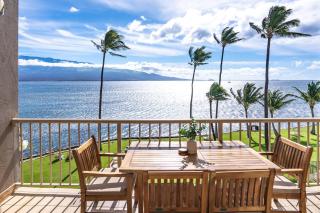 Oceanfront Penthouse at Maalaea in South Maui - 3