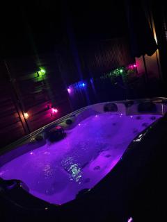 Logement du Sud avec Jacuzzi - 4