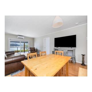 Youbou Lakefront Getaway Relax And Unwind - Youbou - 6