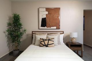 Plaza colonial suites by Yellowkey - 2