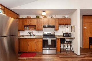 Private w Screened Porch Deck & Pet-Friendly - Luray - 7