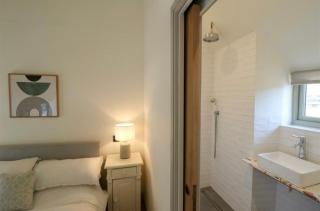 Luxury Period Cotswolds Cottage - 8