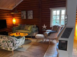 Cozy cottage with heated pool - Lundby - 0